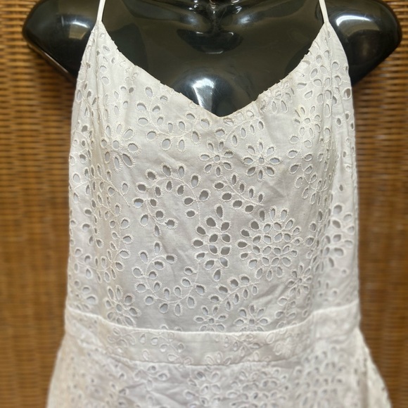 Banana Republic women’s white sleeveless knee length dress size 12 - Picture 2 of 6